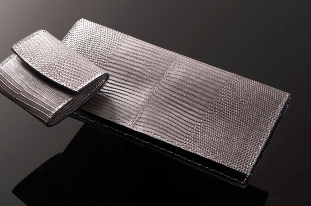 「Crevaleathco(クレバレスコ)」リザード 薄型長財布